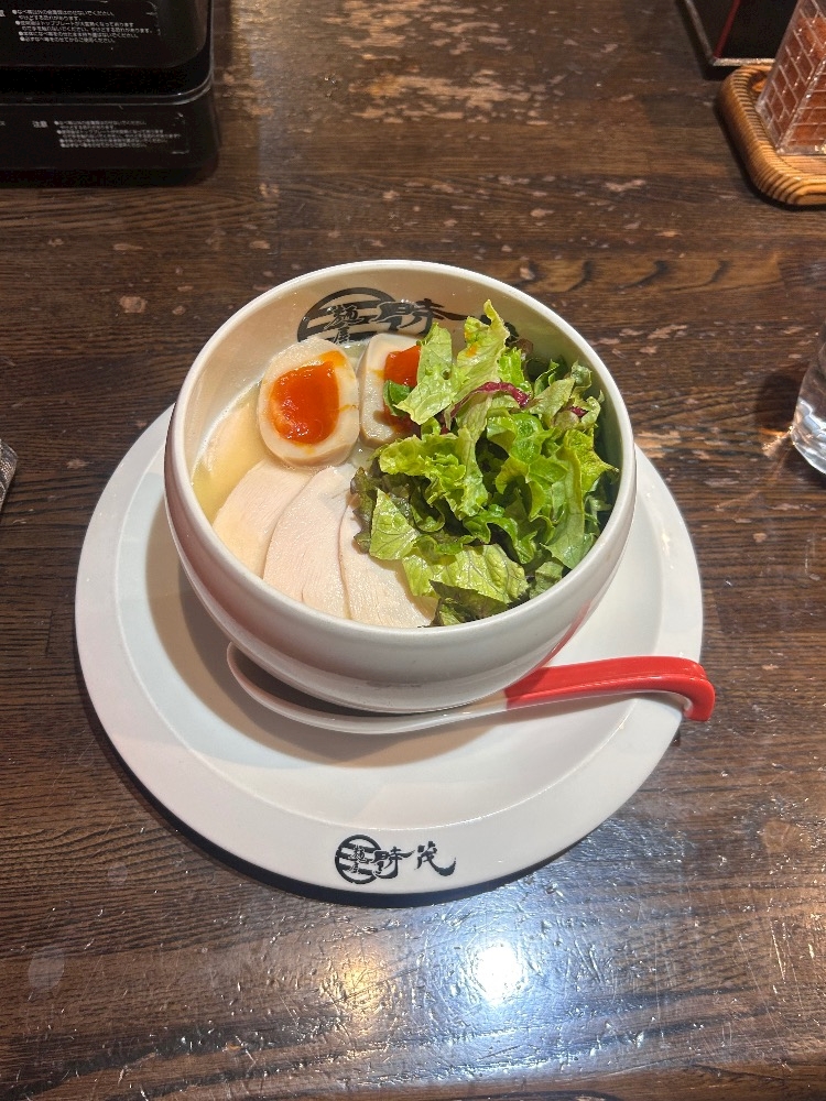 flckeh1nm2tivjs8gzr_l-jpg